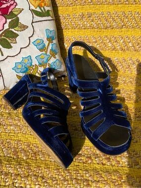 Vintage Blue Velvet Strappy Open Toe Slingback Heels